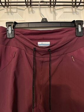 Columbia Women's Burgundy Joggers